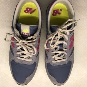 NEW BALANCE SHOES!!!!